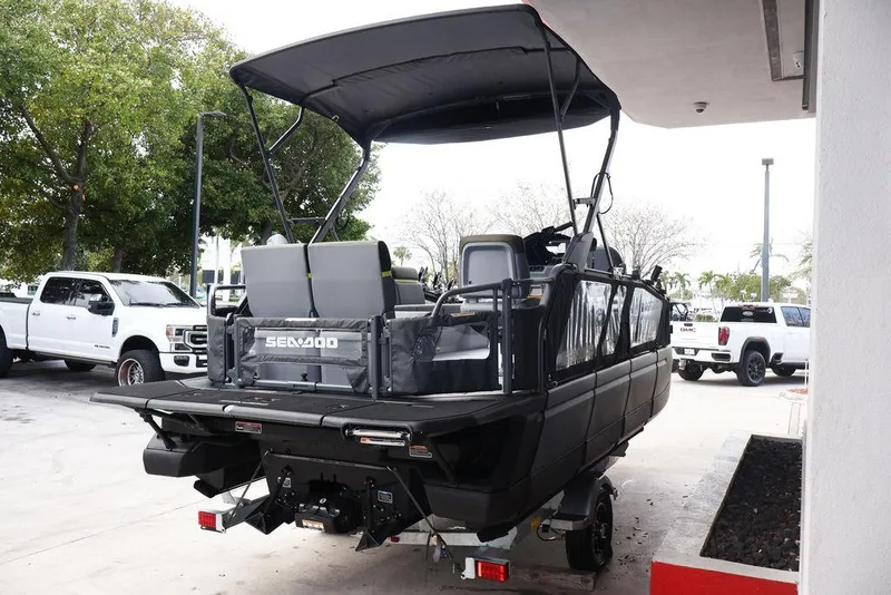 Slide: The Image of Sea-Doo Switch Fish 18 2025 - 6