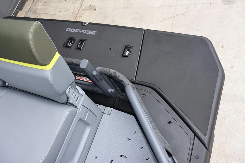 Slide: The Image of Sea-Doo Switch Fish 18 2025 - 9