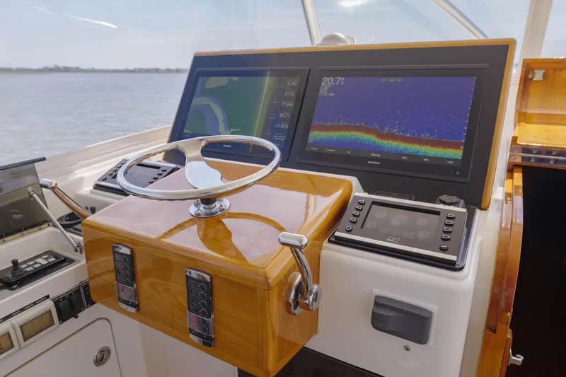 Slide: The Image of Donzi 58 Legal Holiday - Exterior Helm Area - 18