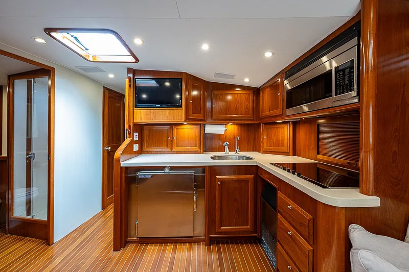 Slide: The Image of Donzi 58 Legal Holiday - Interior Cabin - 28