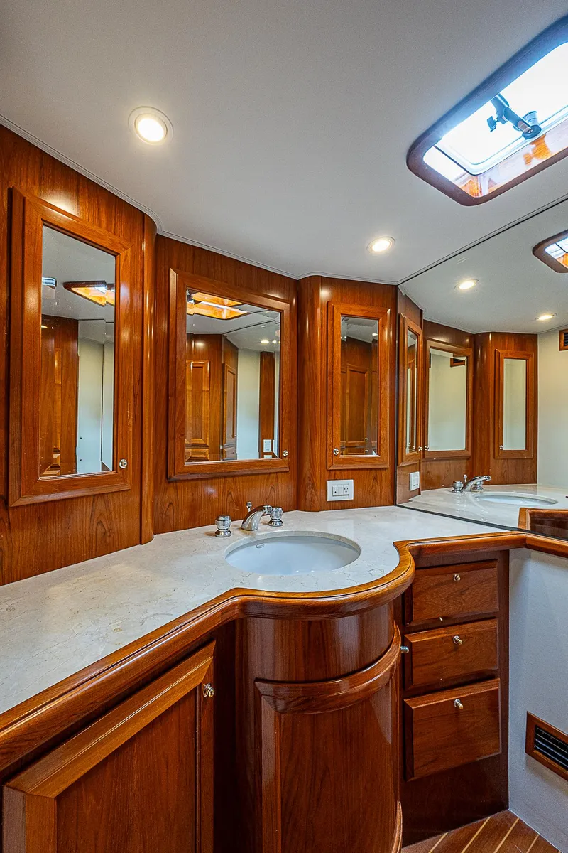 Slide: The Image of Donzi 58 Legal Holiday - Interior Head - 34