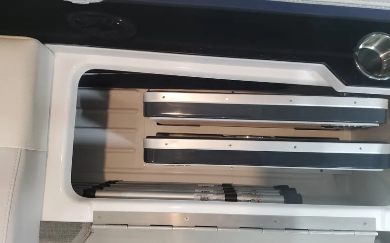 Slide: The Image of Formula 310 Bowrider OB 2025 - 53