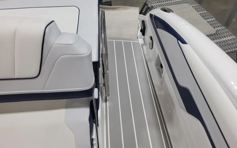 Slide: The Image of Formula 310 Bowrider OB 2025 - 56