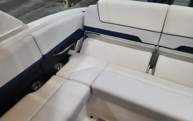 Slide: The Image of Formula 310 Bowrider OB 2025 - 58