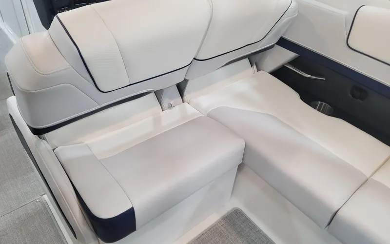 Slide: The Image of Formula 310 Bowrider OB 2025 - 60