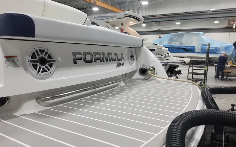 Slide: The Image of Formula 310 Bowrider OB 2025 - 76