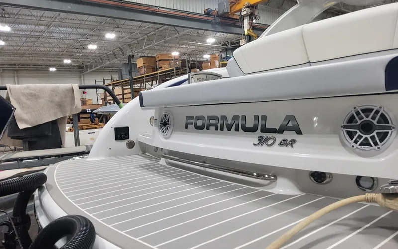 Slide: The Image of Formula 310 Bowrider OB 2025 - 78