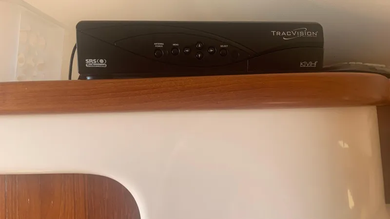 Slide: The Image of Satellite receiver on a Grady-White 360 Express boat, 2006 model. - 32