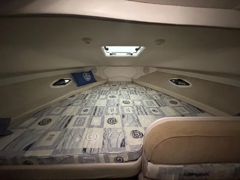 Slide: The Image of V-Berth - 43