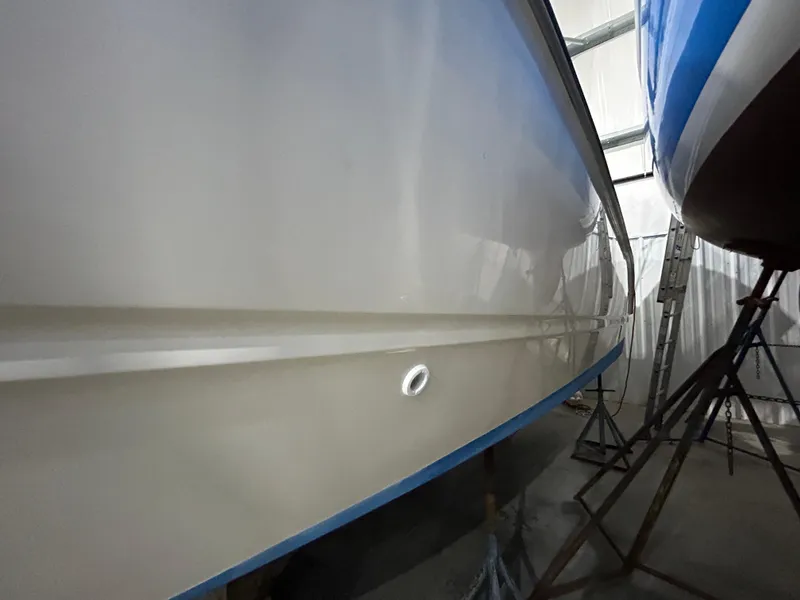 Slide: The Image of Hull  - 6