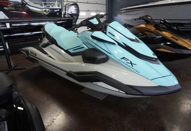 Slide: The Image of Yamaha FX Cruiser HO 2025 - 1