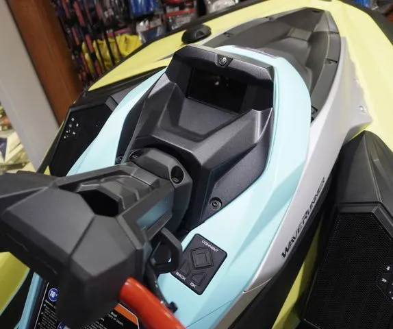 Slide: The Image of Yamaha JetBlaster PRO 2-Up 2025 - 10