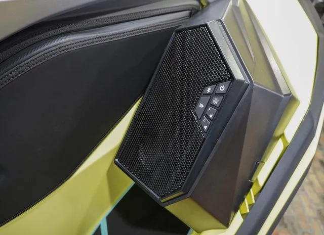 Slide: The Image of Yamaha JetBlaster PRO 2-Up 2025 - 7