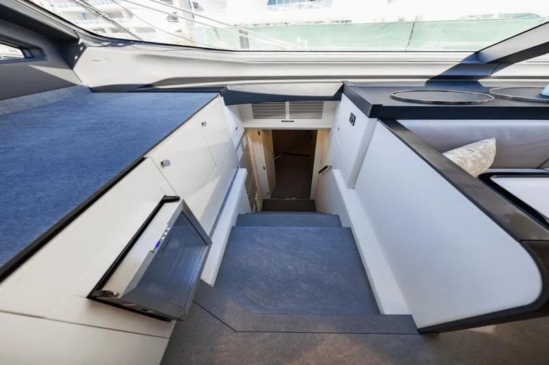 Slide: The Image of Azimut 78 2023 - 113