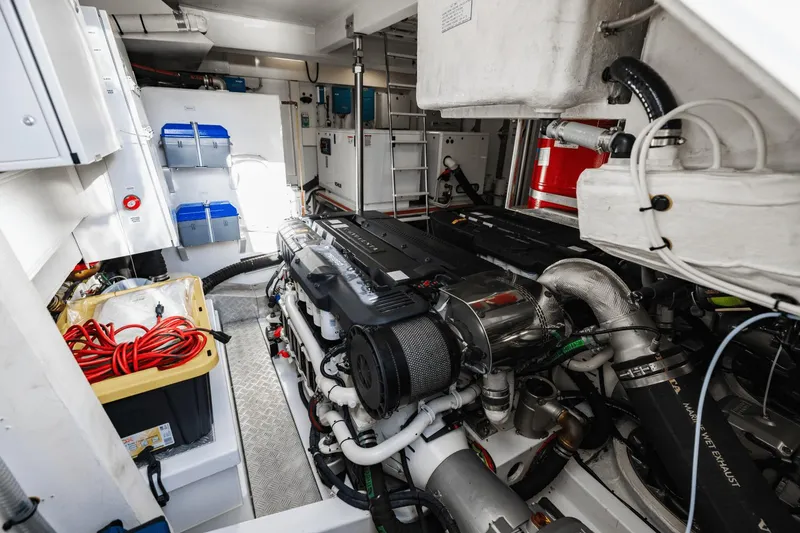 Slide: The Image of Azimut 78 2023 - 127