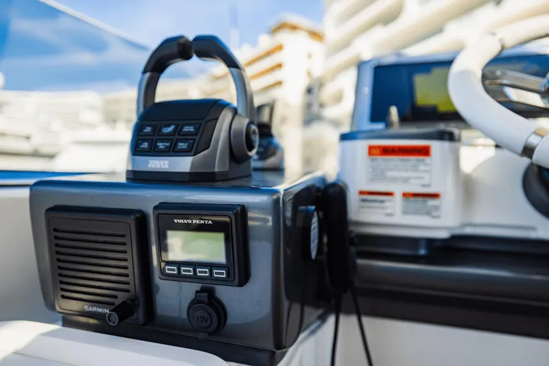 Slide: The Image of Azimut 78 2023 - 36