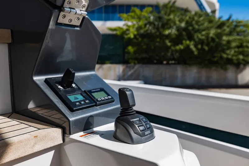 Slide: The Image of Azimut 78 2023 - 37