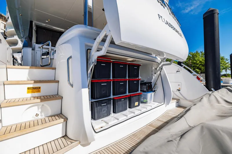 Slide: The Image of Azimut 78 2023 - 38