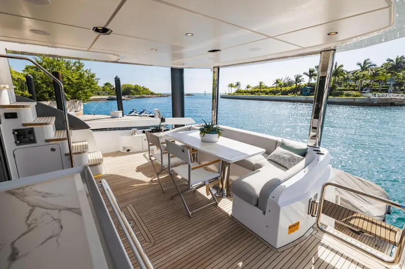 Slide: The Image of Azimut 78 2023 - 43