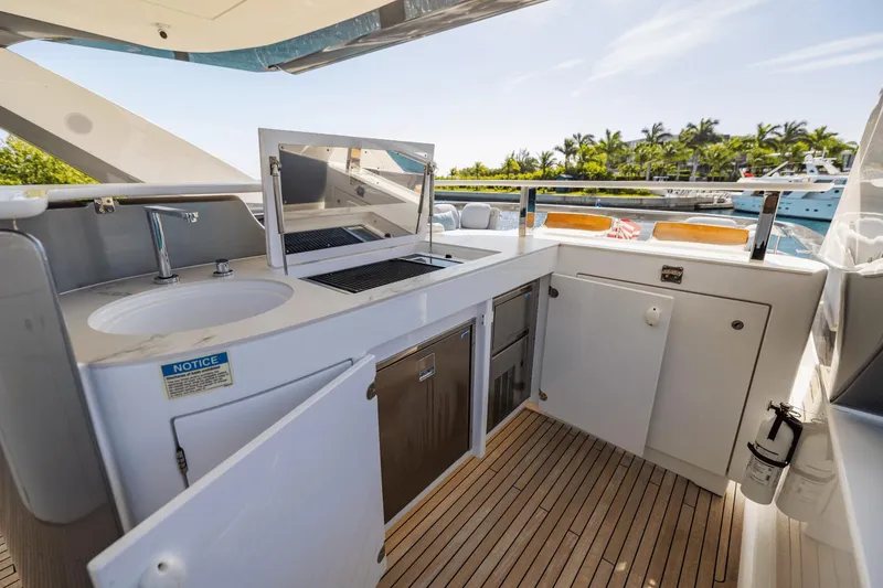 Slide: The Image of Azimut 78 2023 - 44