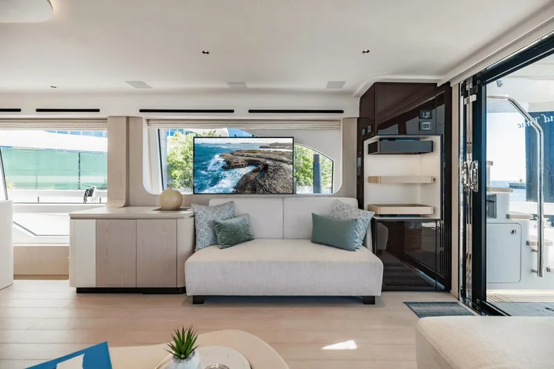 Slide: The Image of Azimut 78 2023 - 57