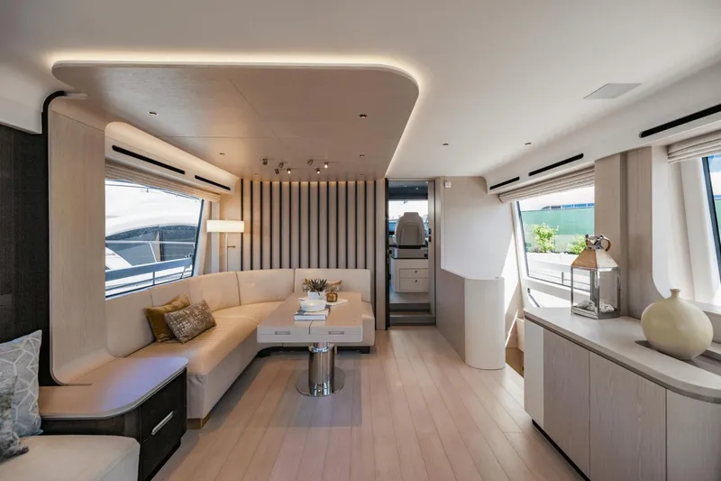 Slide: The Image of Azimut 78 2023 - 65