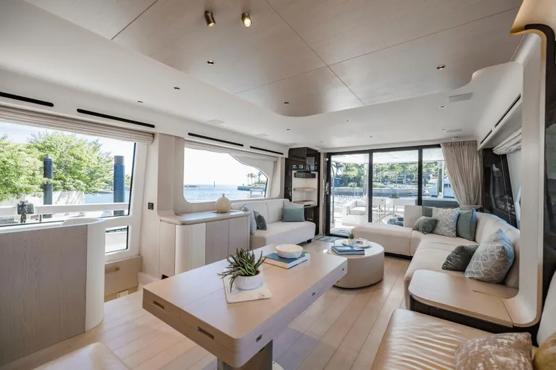 Slide: The Image of Azimut 78 2023 - 66