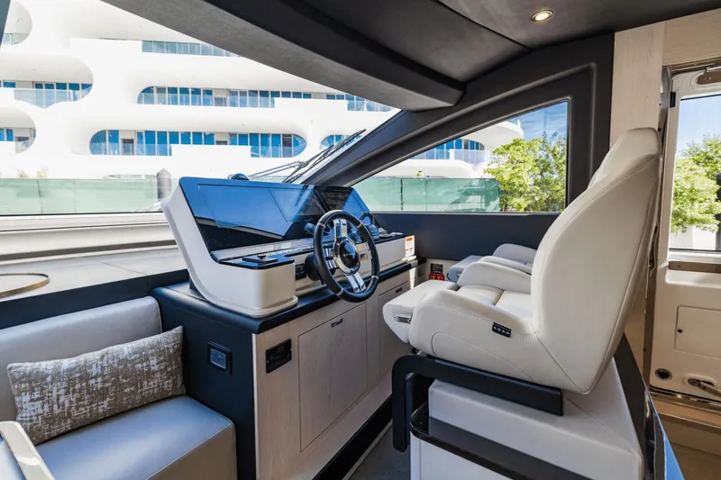 Slide: The Image of Azimut 78 2023 - 68