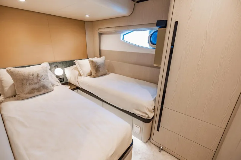 Slide: The Image of Azimut 78 2023 - 82