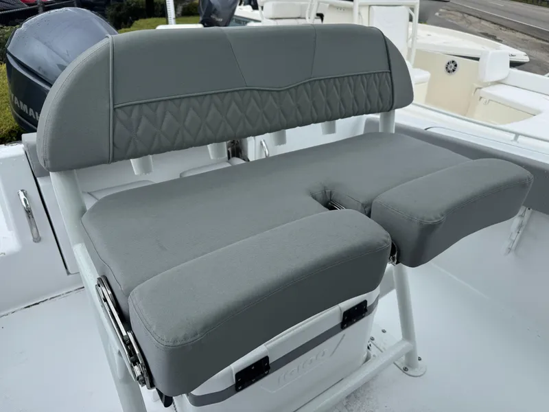 Slide: The Image of 2025 Wellcraft 223 Fisherman boat seat, gray upholstery, modern design. - 9
