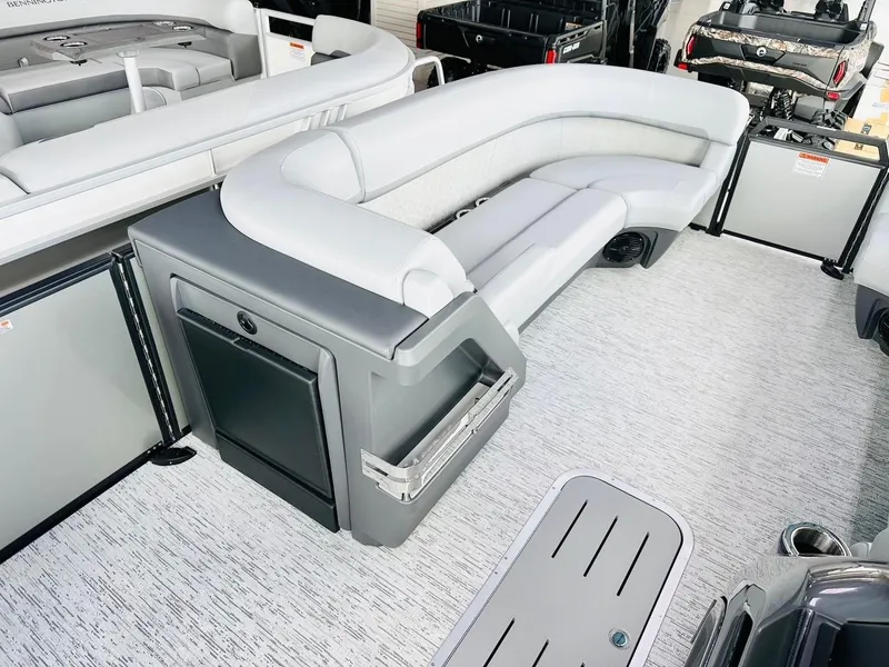 Slide: The Image of 2025 Bennington 24 MSB pontoon boat interior with sleek seating and modern design. - 6