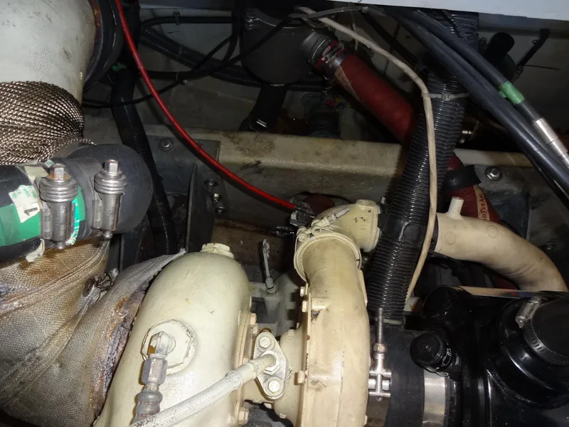 Slide: The Image of Sealine F44 1999 - 101