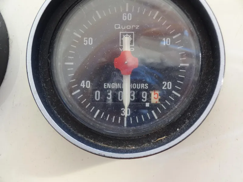 Slide: The Image of Engine hour meter showing 3039.5 hours on a 1999 Sealine F44 boat. - 38