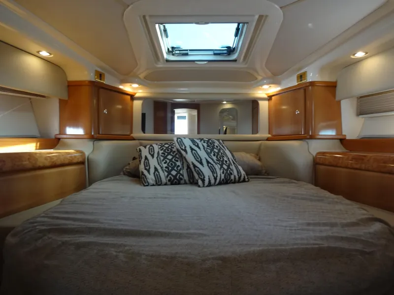 Slide: The Image of Sealine F44 1999 - 52