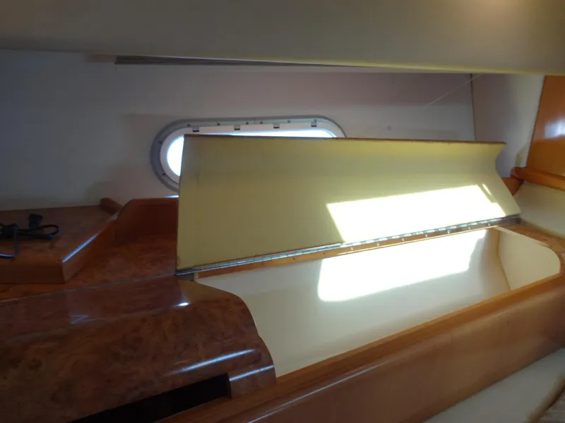 Slide: The Image of Sealine F44 1999 - 62