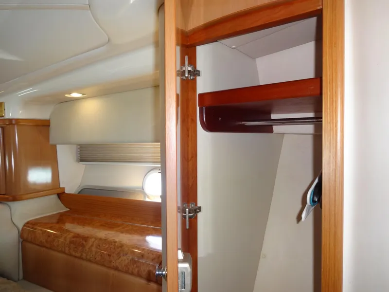 Slide: The Image of Sealine F44 1999 - 64