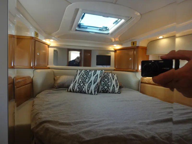 Slide: The Image of Sealine F44 1999 - 65