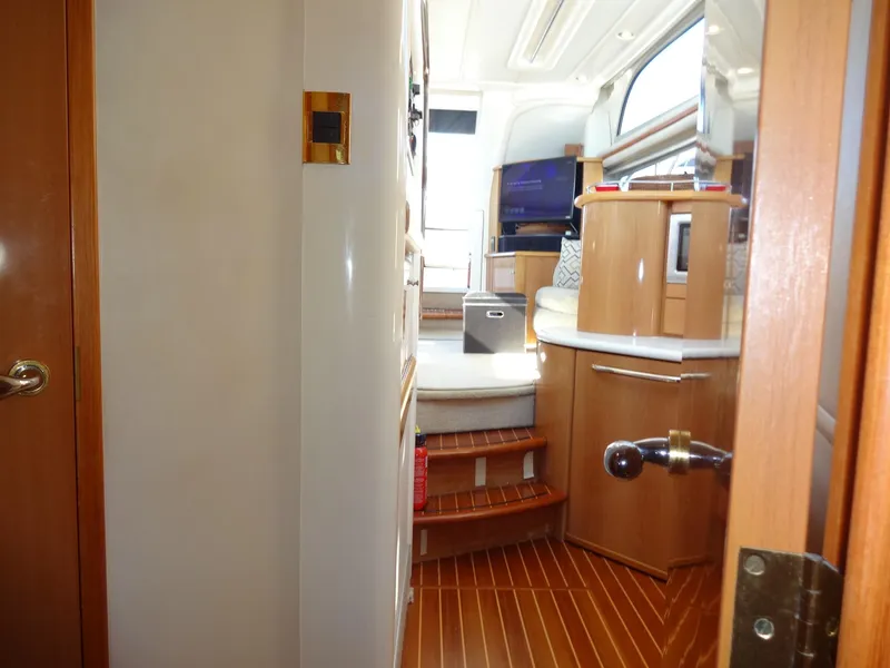 Slide: The Image of Sealine F44 1999 - 69