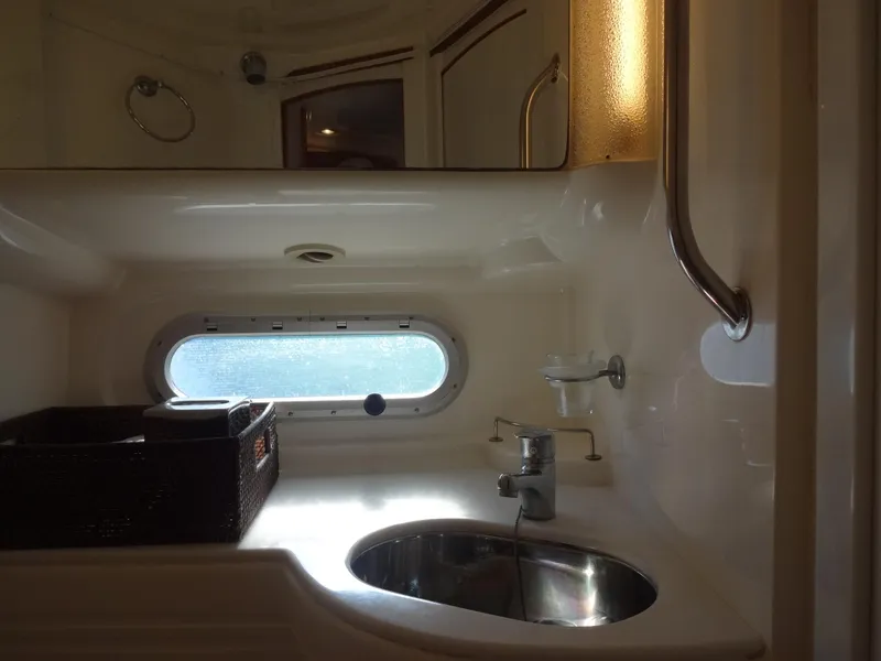 Slide: The Image of Sealine F44 1999 - 72