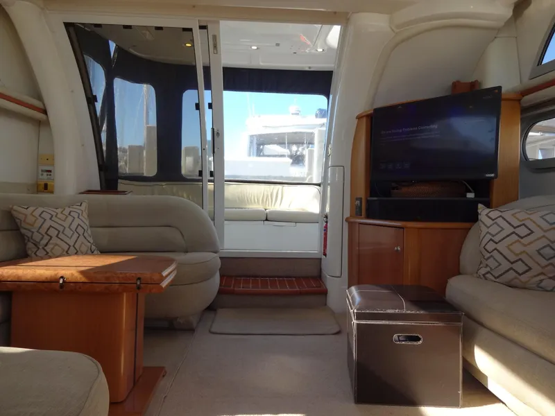 Slide: The Image of Sealine F44 1999 - 83