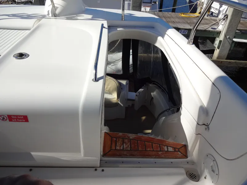 Slide: The Image of Sealine F44 1999 - 96