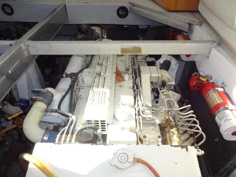 Slide: The Image of Sealine F44 1999 - 99