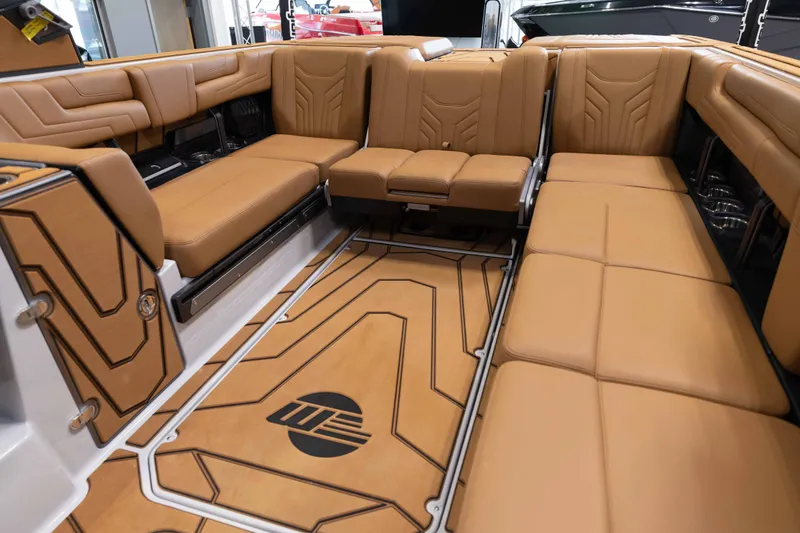 Slide: The Image of Malibu 25 LSV 2027 - 31