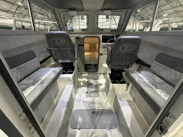 Slide: The Image of Defiance 290 Admiral EX 2024 - 6