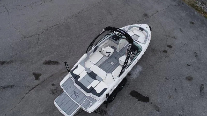 Slide: The Image of Chaparral 23 SSI SPORT 2025 - 134