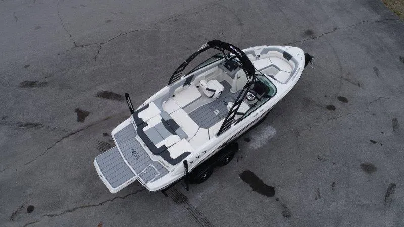 Slide: The Image of Chaparral 23 SSI SPORT 2025 - 137