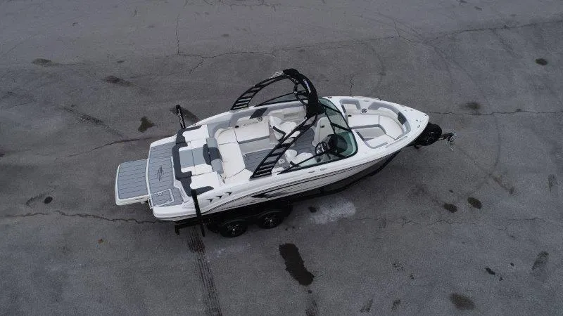 Slide: The Image of Chaparral 23 SSI SPORT 2025 - 140