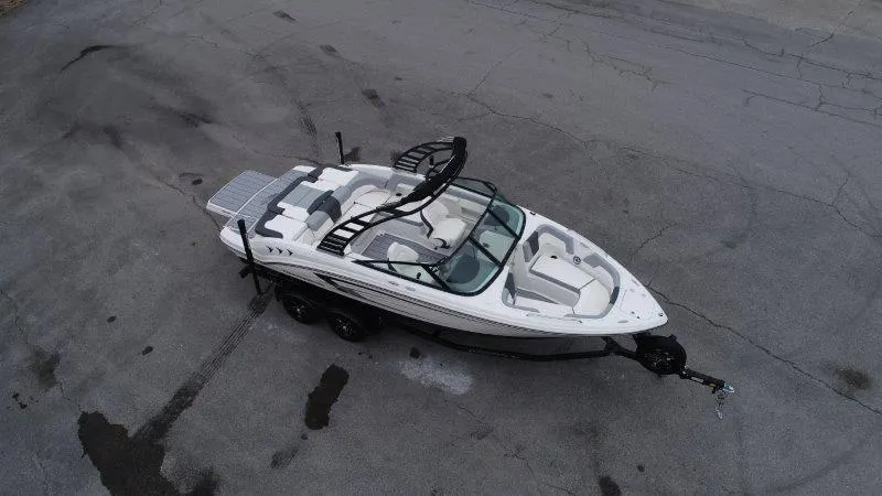 Slide: The Image of Chaparral 23 SSI SPORT 2025 - 145