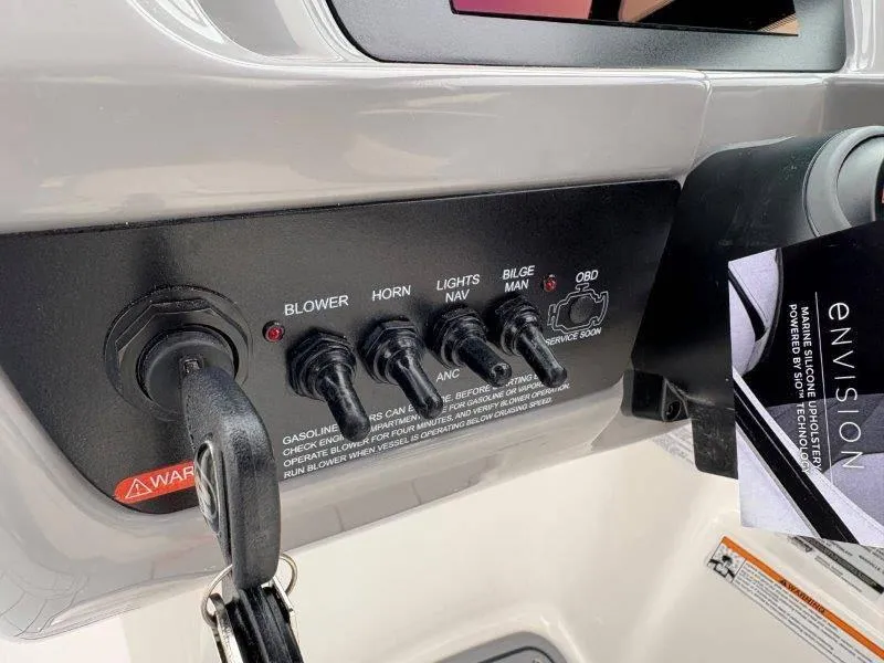 Slide: The Image of Chaparral 23 SSI SPORT 2025 - 15