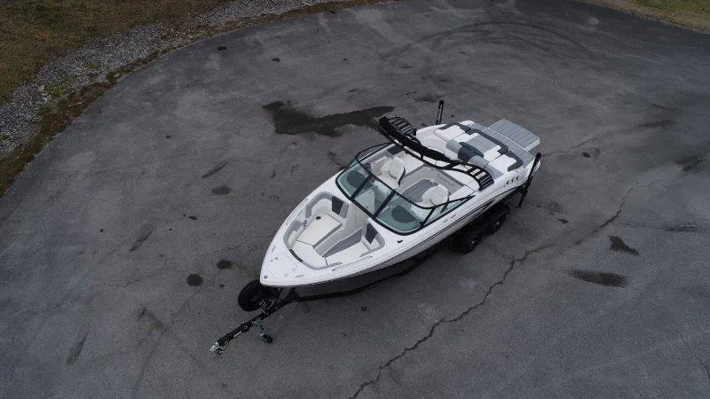 Slide: The Image of Chaparral 23 SSI SPORT 2025 - 154